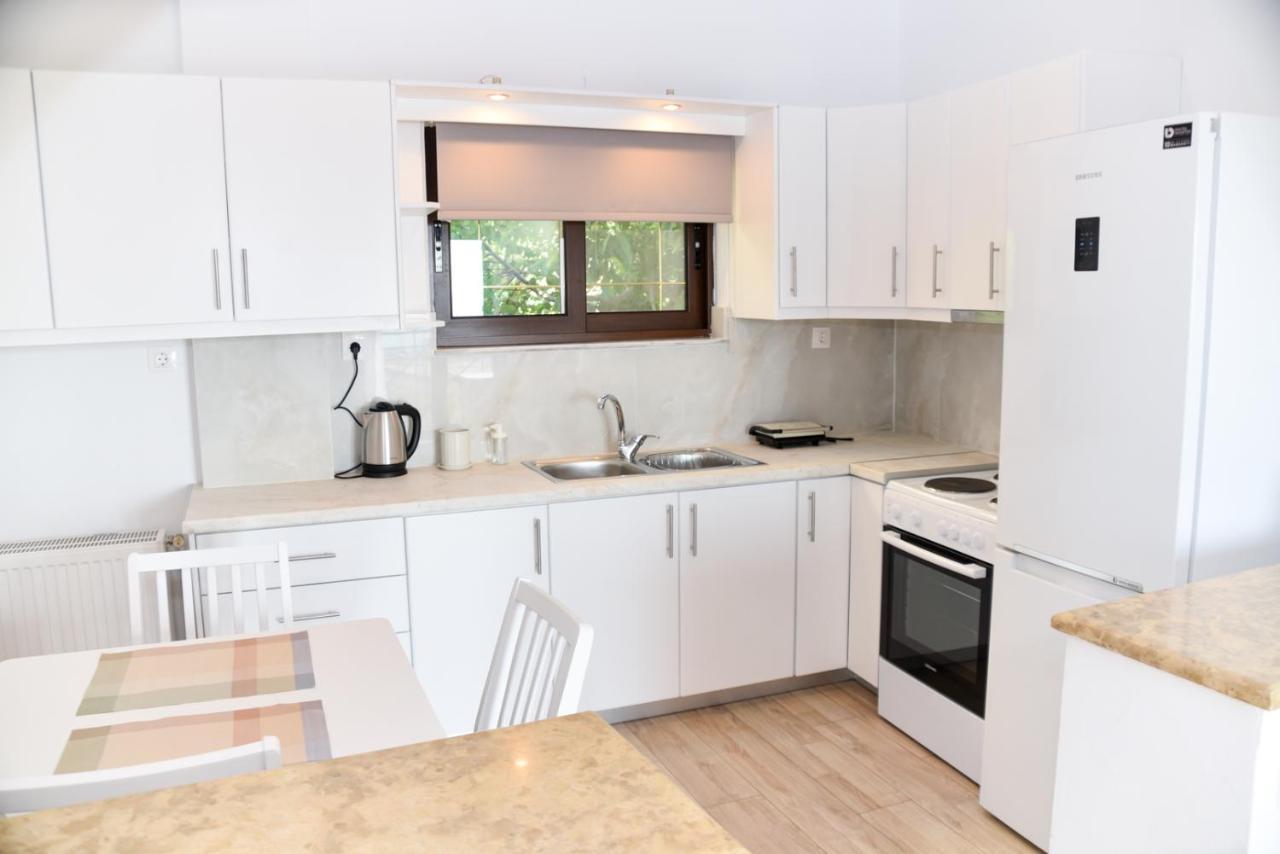 Prana'S Castle Apartment Kyparissia Bagian luar foto