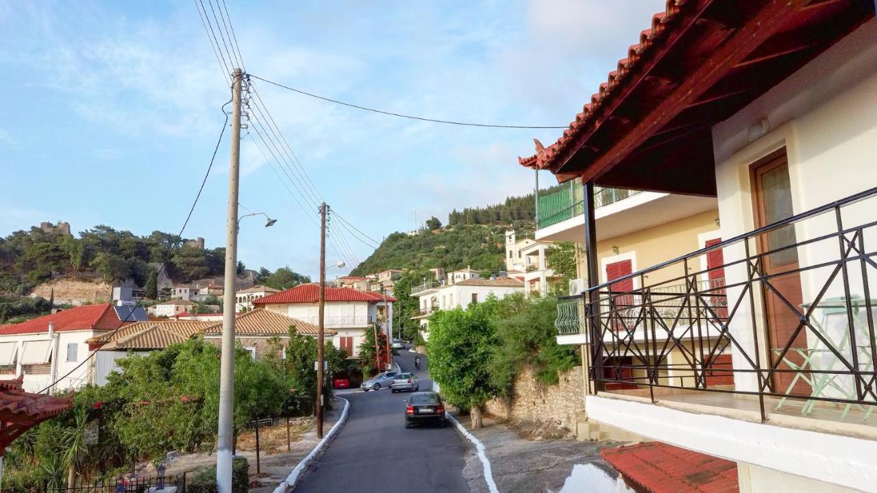 Prana'S Castle Apartment Kyparissia Bagian luar foto