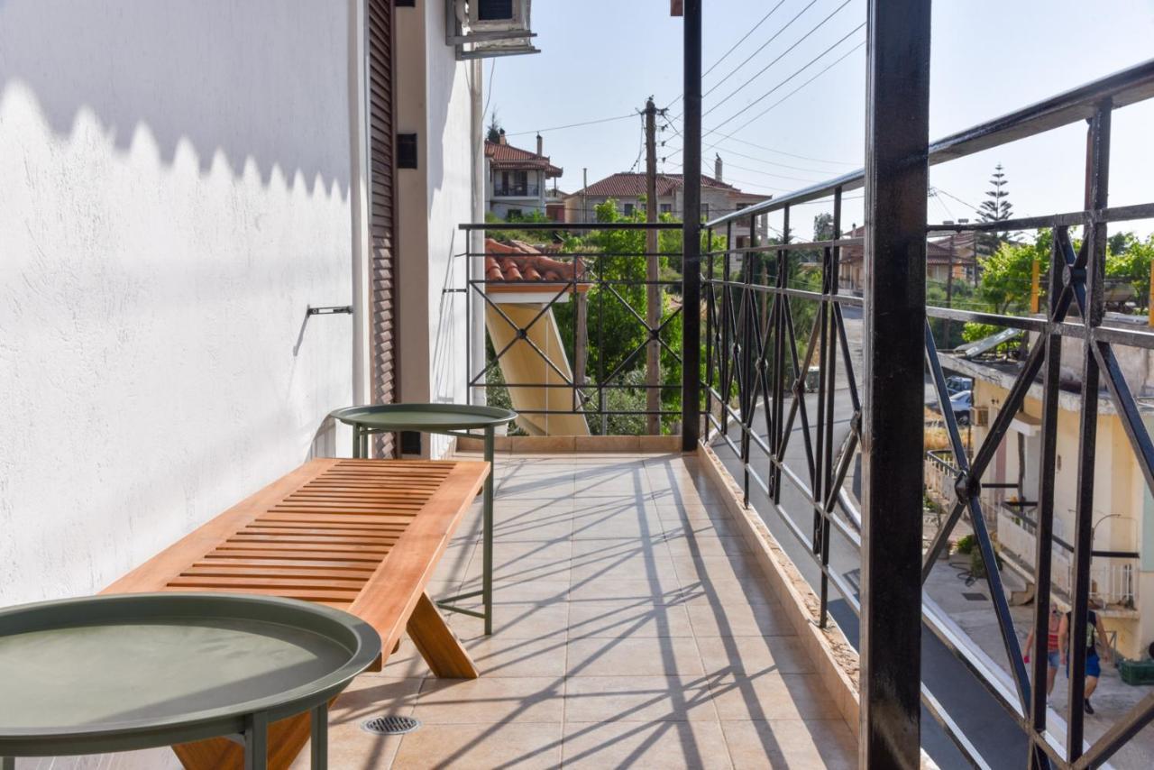 Prana'S Castle Apartment Kyparissia Bagian luar foto
